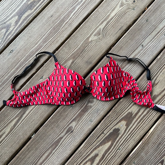 Victoria’s Secret Penguin Bra - Picture 3 of 7